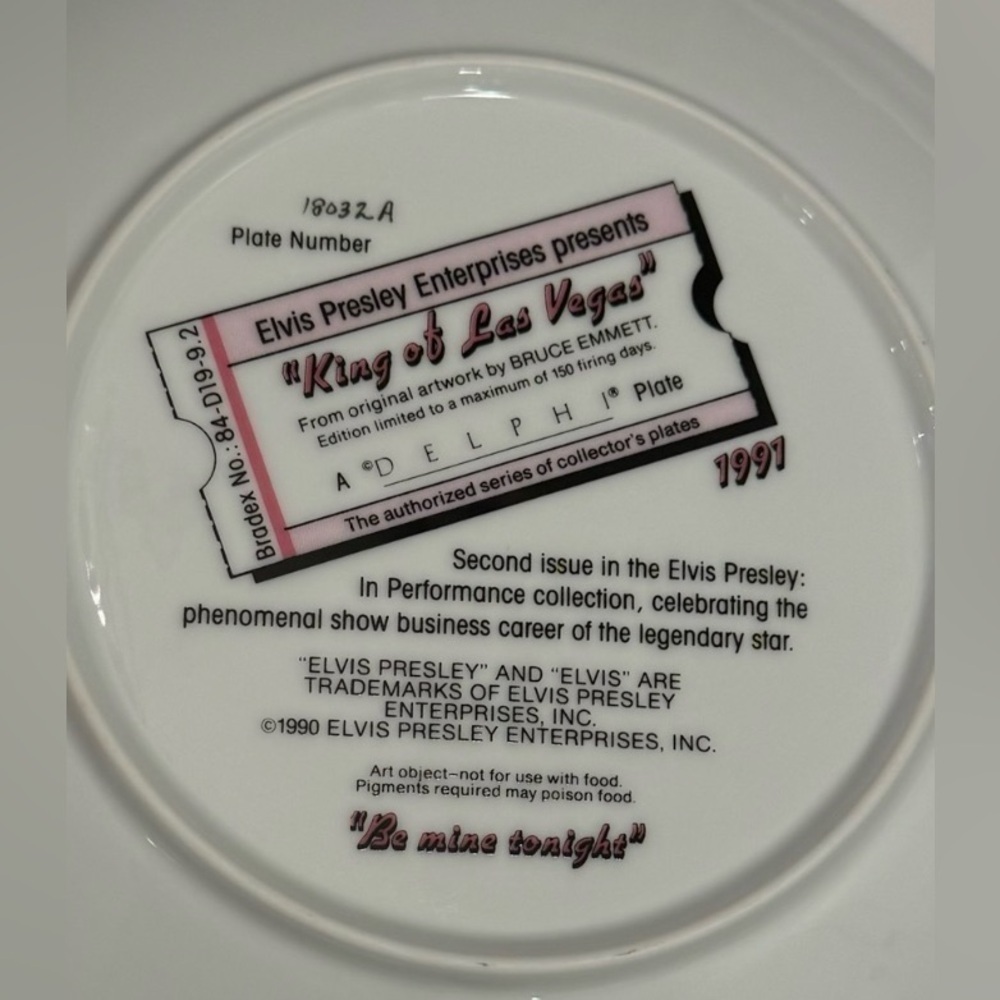 Elvis Presley King Of Las Vegas Vintage Collectors Plate 8 1/4 inches - Picture 3 of 3